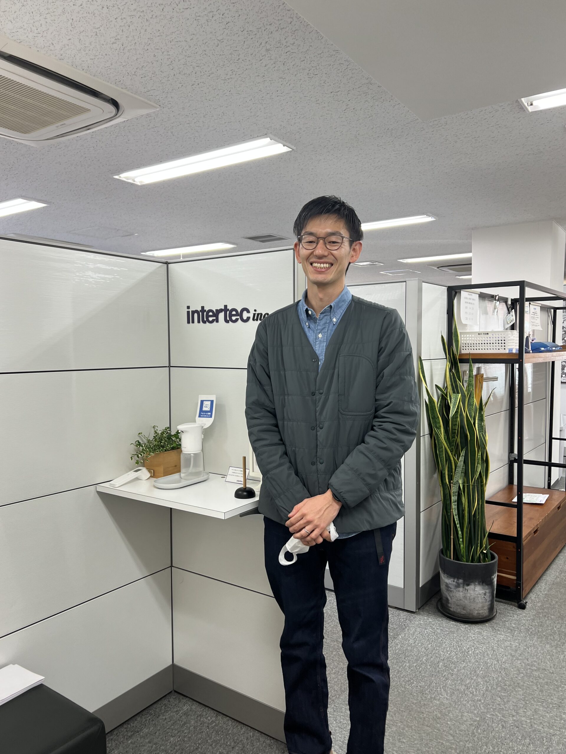 スポーツギアの輸入販売